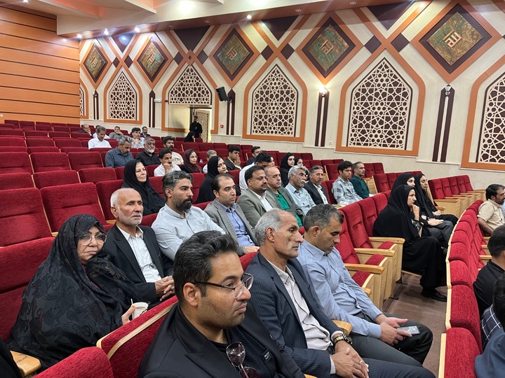 هیچ واحد گردشگری نباید تعطیل شود /
اجرای غیرسلیقه‌ای قانون، شرط توسعه صنعت گردشگری