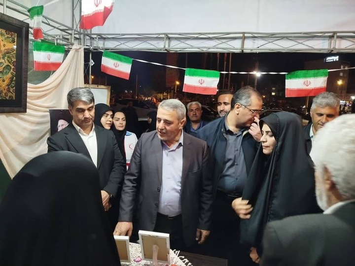 آموزش زنده صنایع‌دستی قرچک در غرفه‌های فرهنگی  دهه کرامت