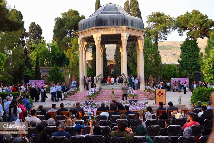 رایحه میمند در رواق حافظ