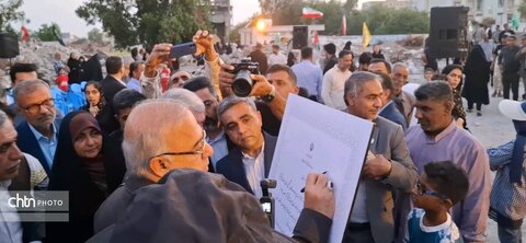 رونمایی از لوح ثبت ملی مدرسه شجره طیبه میناب