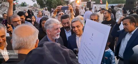 رونمایی از لوح ثبت ملی مدرسه شجره طیبه میناب
