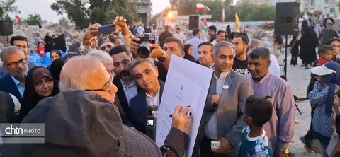 رونمایی از لوح ثبت ملی مدرسه شجره طیبه میناب
