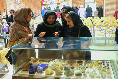 افتتاح هفتمین نمایشگاه اختصاصی سنگ‌های قیمتی در اردبیل