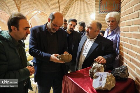 افتتاح هفتمین نمایشگاه اختصاصی سنگ‌های قیمتی در اردبیل