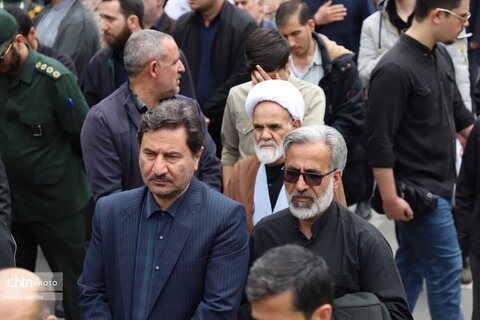 حضور پرشور کارکنان اداره‌کل میراث‌فرهنگی، گردشگری و صنایع‌دستی استان زنجان در آیین تشییع پیکر مطهر  شهید تقی حاتمی و شهید حسین زارعی