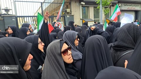 حضور پرشور کارکنان اداره‌کل میراث‌فرهنگی، گردشگری و صنایع‌دستی استان زنجان در آیین تشییع پیکر مطهر  شهید تقی حاتمی و شهید حسین زارعی