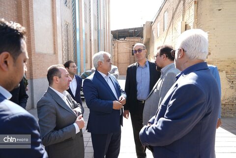 بازدیدمیدانی  مدیرکل میراث فرهنگی گردشگری و صنایع دستی خراسان رضوی به همراه شهردار منطقه ثامن از روند مرمت خانه های تاریخی مشهد