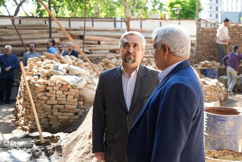 بازدیدمیدانی  مدیرکل میراث فرهنگی گردشگری و صنایع دستی خراسان رضوی به همراه شهردار منطقه ثامن از روند مرمت خانه های تاریخی مشهد