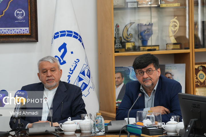 نشست مشترک وزیر میراث‌فرهنگی، گردشگری و صنایع‌دستی با رئیس و معاونان جهاد دانشگاهی