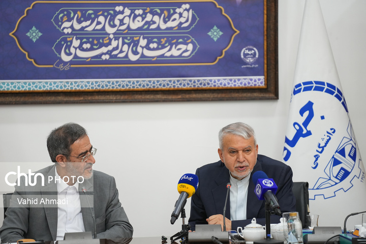 نشست مشترک وزیر میراث‌فرهنگی، گردشگری و صنایع‌دستی با رئیس و معاونان جهاد دانشگاهی