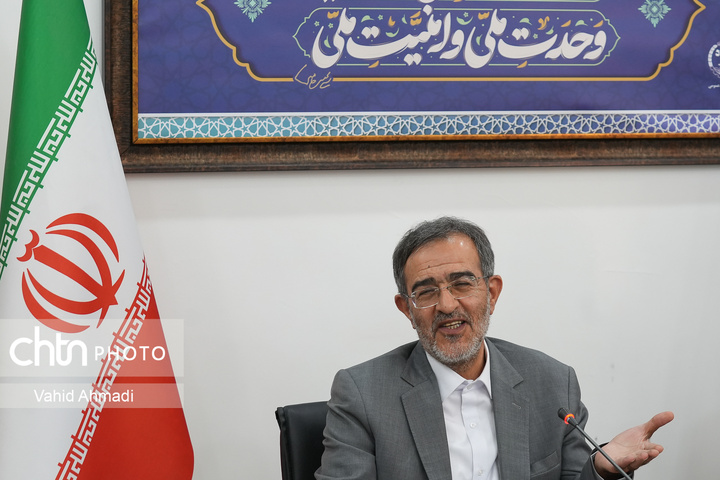 نشست مشترک وزیر میراث‌فرهنگی، گردشگری و صنایع‌دستی با رئیس و معاونان جهاد دانشگاهی