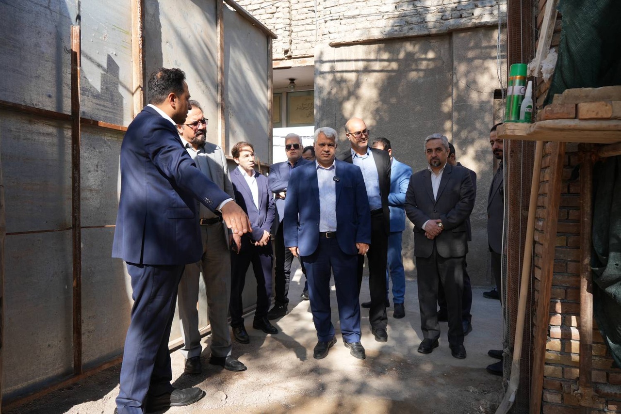 بازدید مشترک مدیر کل میراث‌فرهنگی خراسان رضوی و شهردار منطقه ثامن از روند احیای خانه‌های تاریخی مشهد