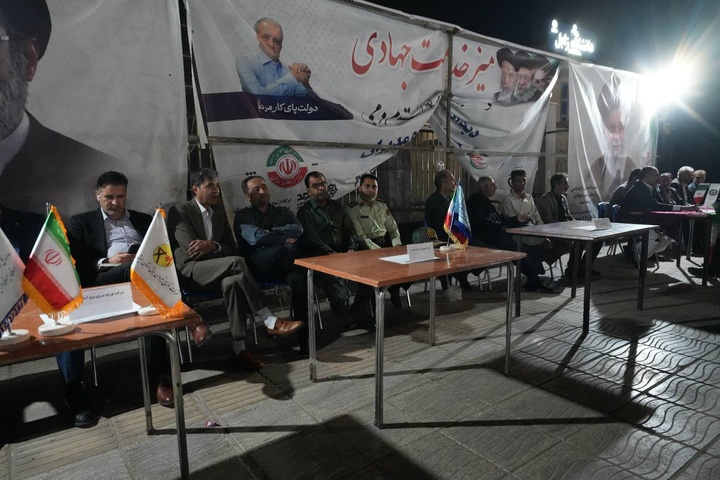 حضور مدیرکل میراثفرهنگی سیستان و بلوچستان در تجمعات مردمی زاهدان و میز خدمت جهادی حضور مدیرکل میراثفرهنگی سیستان و بلوچستان در تجمعات مردمی زاهدان و میز خدمت جهادی