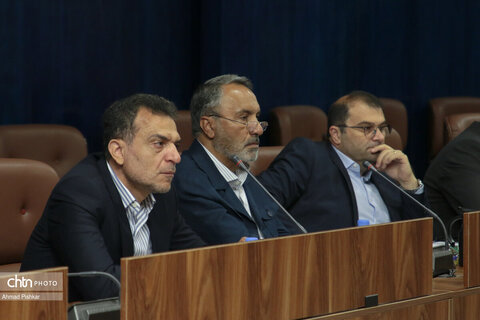 نشست مشترک وزیر میراث‌فرهنگی با رئیس و اعضای کمیسیون عمران مجلس شورای اسلامی
