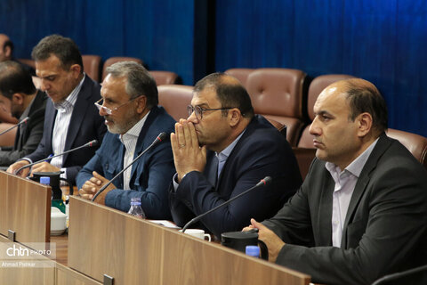 نشست مشترک وزیر میراث‌فرهنگی با رئیس و اعضای کمیسیون عمران مجلس شورای اسلامی