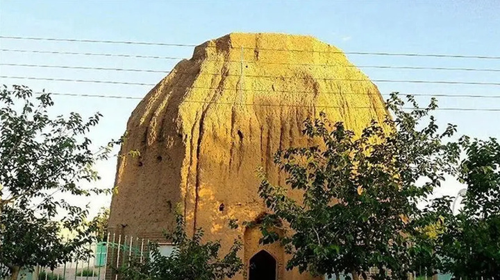 اخذ سند مالکیت تک‌برگی برای برج تاریخی چهل دختران سمنان؛ گامی در راستای حفاظت از میراث‌فرهنگی