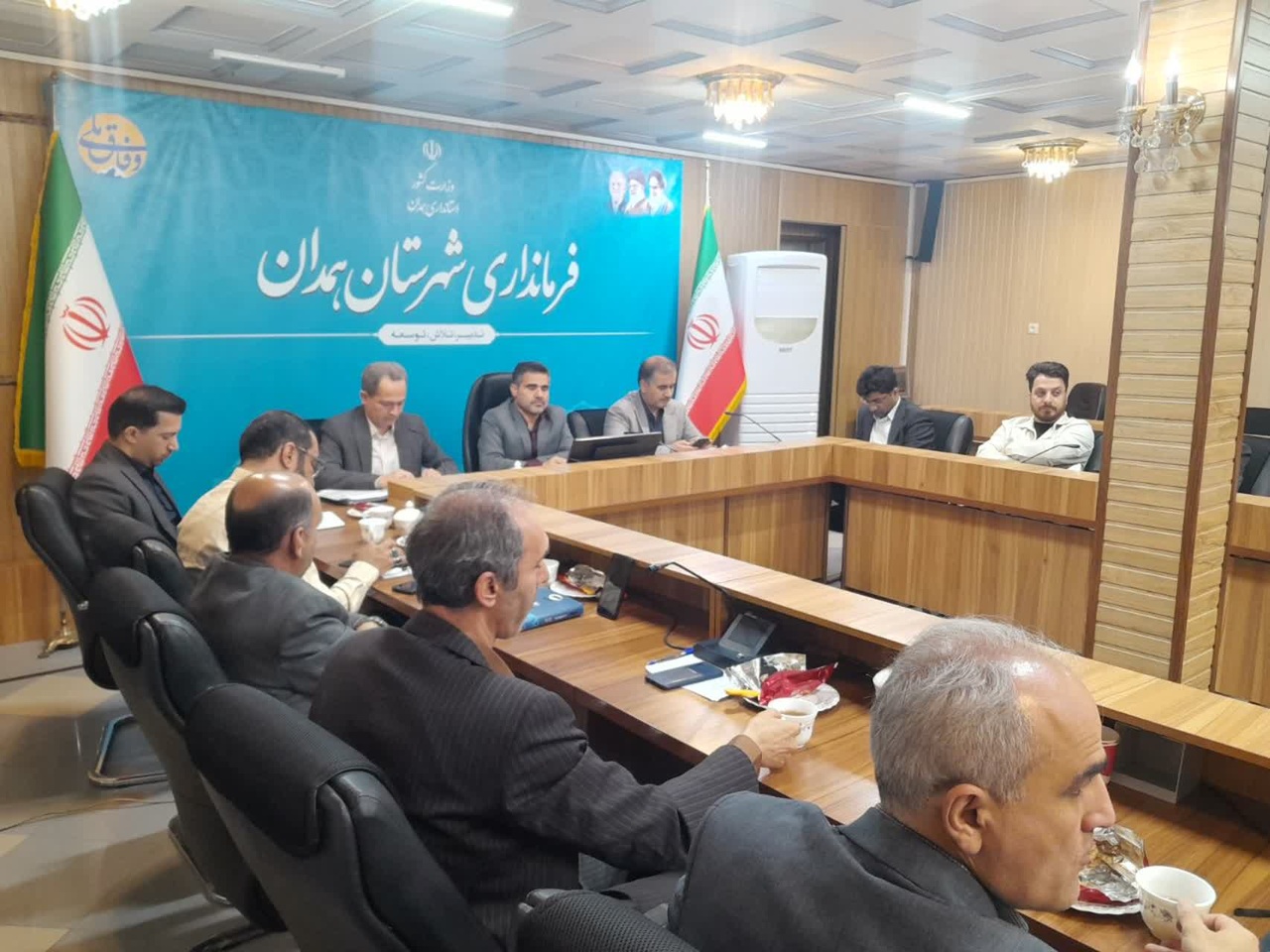 هم‌افزایی میان بخش دولتی و خصوصی، گامی موثر در میزبانی از مسافران در همدان