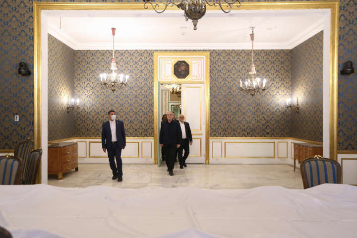 بازدید پزشکیان از کاخ سعدآباد