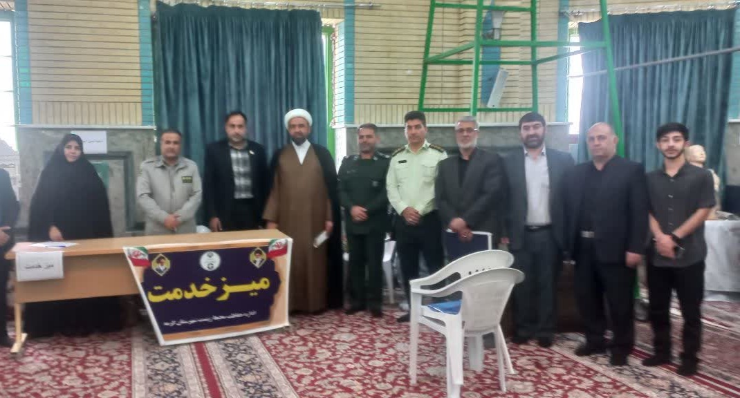 برپایی میز خدمت اداره میراث‌فرهنگی گرمه در محل نماز جمعه
