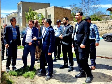 بازدید دهگردشی مسئولان شهرستان شازند از روستاهای بخش مرکزی