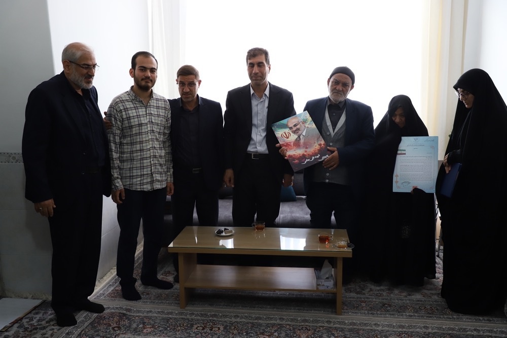 دیدار فرمانده یگان حفاظت میراث‌فرهنگی با خانواده شهید تقی حاتمی/ تجلیل از رشادت‌ها و ایثارگری‌ها