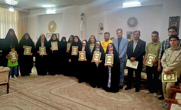 خادمین موکب شهید عربی قدردانی شدند