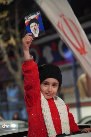 میز خدمت اداره کل میراث‌فرهنگی، گردشگری و صنایع‌دستی آذربایجان غربی در تجمعات شبانه