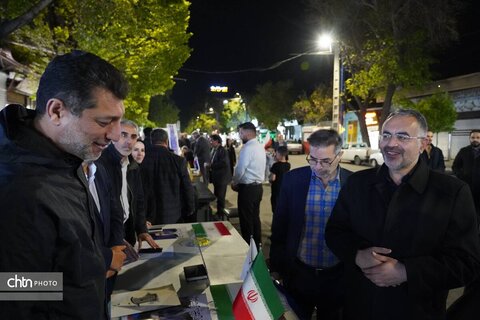 میز خدمت اداره کل میراث‌فرهنگی، گردشگری و صنایع‌دستی آذربایجان غربی در تجمعات شبانه