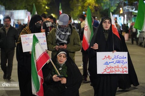 میز خدمت اداره کل میراث‌فرهنگی، گردشگری و صنایع‌دستی آذربایجان غربی در تجمعات شبانه