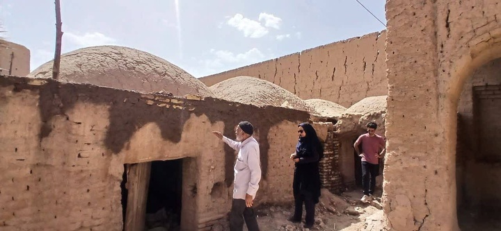 آغاز مرمت قلعه تاریخی صادق آباد بافق