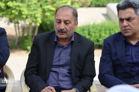 حضور میدانی استاندار خراسان رضوی و معاونین در دومین جلسه کارگروه احیاء توس در آرامگاه فردوسی