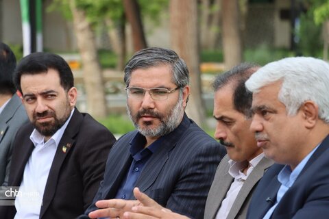 حضور میدانی استاندار خراسان رضوی و معاونین در دومین جلسه کارگروه احیاء توس در آرامگاه فردوسی