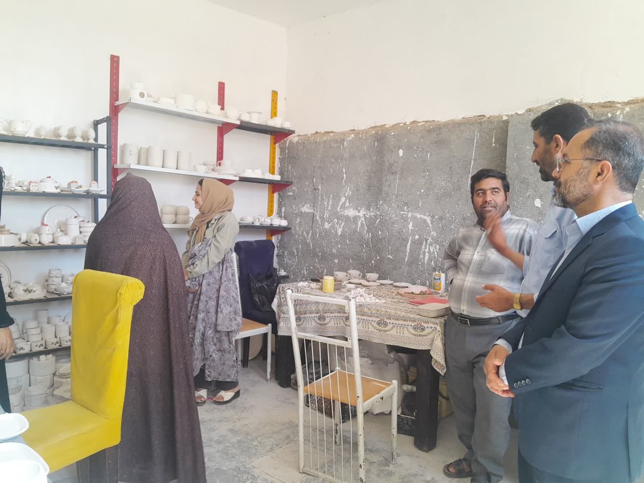 قدردانی از زوج کارآفرین سنخواستی در رشته سفال و سرامیک به مناسبت روز مشاغل خانگی