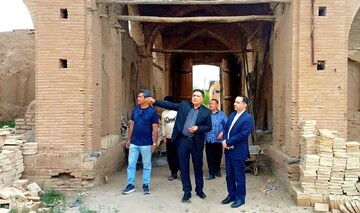 بازدید رئیس سازمان مدیریت و برنامه‌ریزی از ظرفیت‌های شاخص گردشگری فراهان