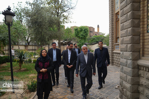 بازدید وزیر از مرکز میراث ناملموس تهران