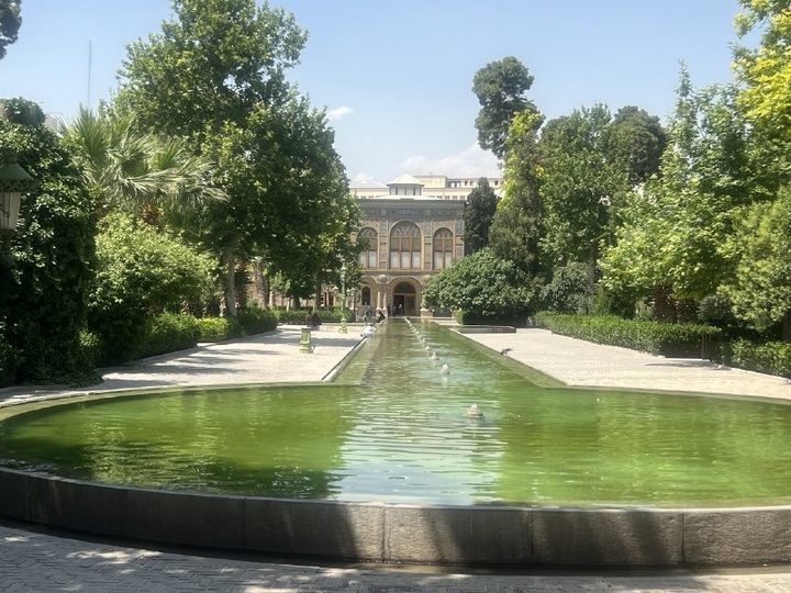 وقتی کاخ گلستان لرزید/ شمس‌العماره در غبار انفجار/ از سقف فرو ریخته ورودی تا شیشه‌های شکسته موزه مردم‌شناسی