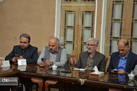 نشست خبری مدیر کل میراث فرهنگی، گردشگری و صنایع دستی استان با اصحاب رسانه یزد