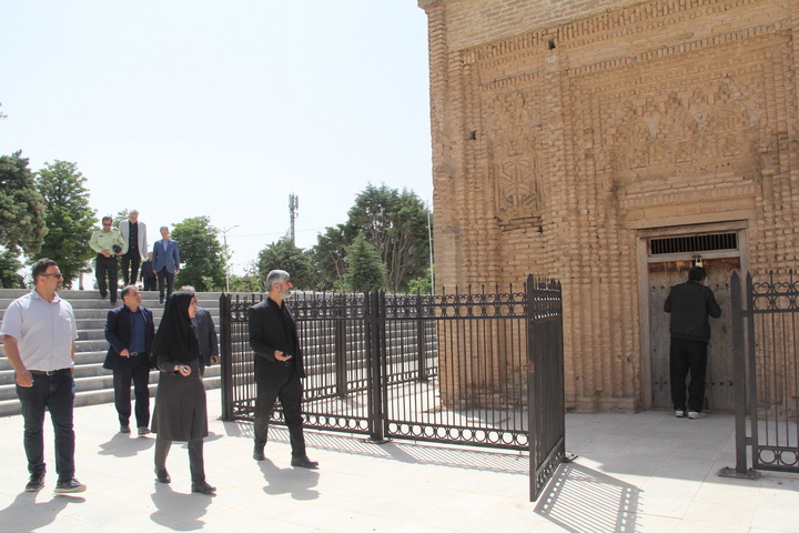 تاکستان