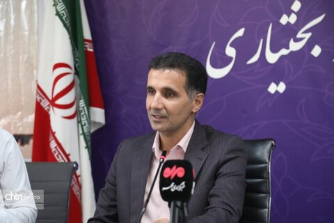 نشست خبری مدیرکل میراث فرهنگی،گردشگری وصنایع دستی چهارمحال وبختیاری با اصحاب رسانه