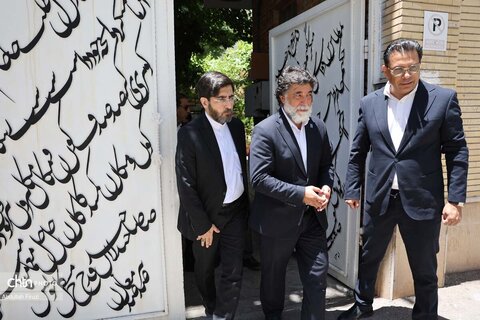بازدید از موزه کرباسی