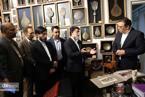 بازدید از موزه کرباسی