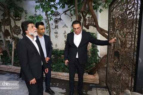 بازدید از موزه کرباسی
