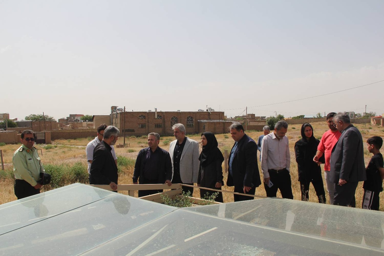 بازدید میدانی سرپرست میراثفرهنگی قزوین به همراه نماینده مردم تاکستان از پروژههای مهم شهرستان