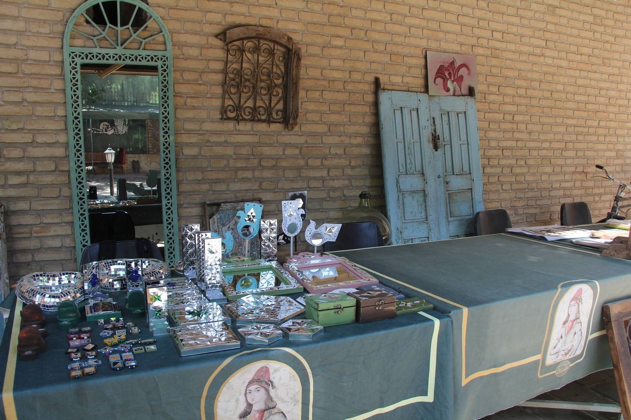 برگزاری کارگاه تولید زنده تزئینات وابسته به معماری در خانه صنایع‌دستی قزوین