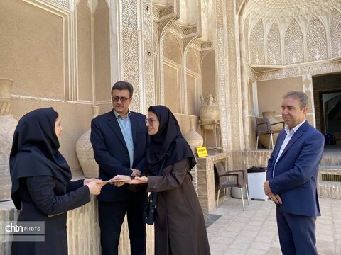 تجلیل از پاسداران هویت تاریخی یزد در روز جهانی موزه‌ها