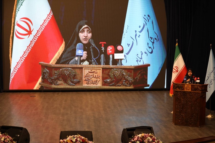بوم‌گردی‌ها حافظان هویت و تمدن ایران‌اند/ کسب‌وکارهای خانواده‌محور بر پایه سرمایه اجتماعی و عاطفی شکل گرفته‌اند