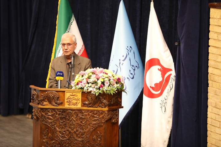 بوم‌گردی‌ها احیاگر هویت ایرانی و عامل بازسازی سرمایه اجتماعی کشور هستند