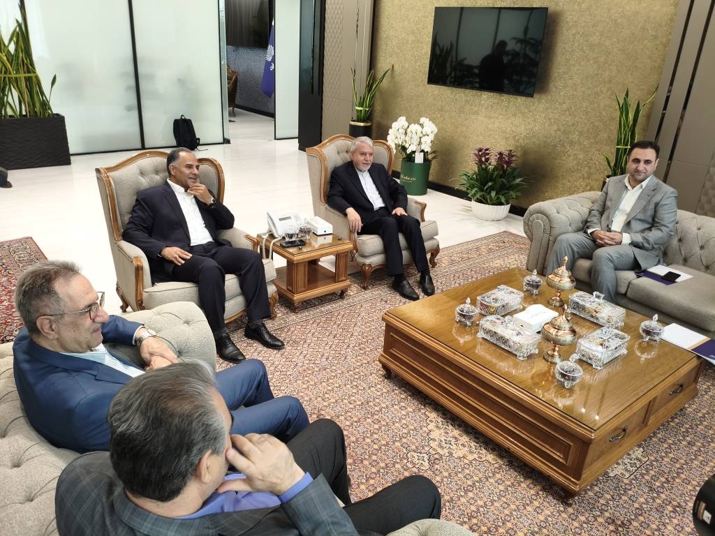 احیای روستا با توسعه بومگردی و صنایعدستی ممکن است/ نظام بانکی به میدان حمایت از اقتصاد روستا بیاید