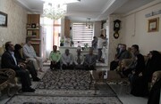 مشاور وزیر میراث‌فرهنگی با  خانواده شهید جنگ رمضان دیدار کرد
