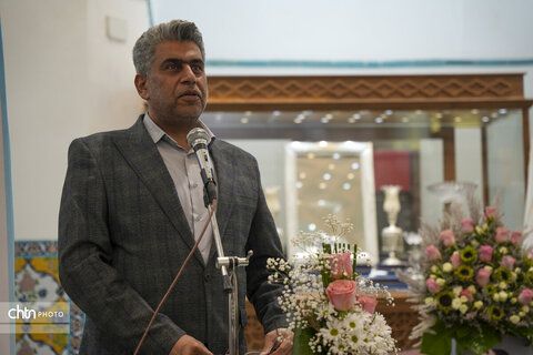 یادبود